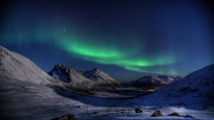 Aurora Borealis Photo Background Wallpaper