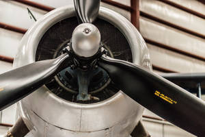 Aviation Silver Engine Propeller Wallpaper