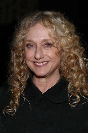 Award-winning Actress Carol Kane Flaunting Her Signature Curly Blonde Hairstyle Wallpaper