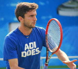 Awesome Gilles Simon Pose Wallpaper