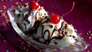 Banana Split Dessert Wallpaper