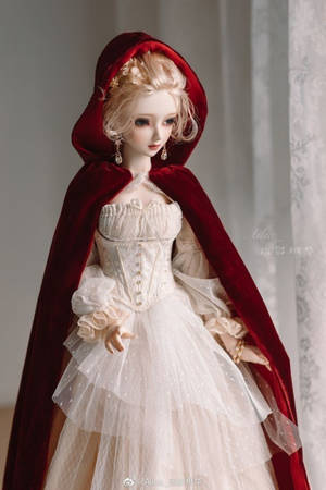 Barbie Doll In Velvet Cloak Wallpaper