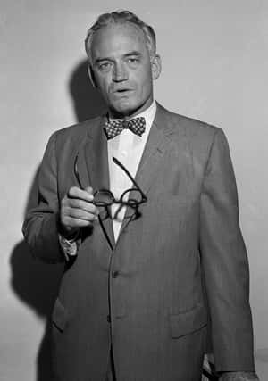 Barry Goldwater Portraitwith Glasses Wallpaper