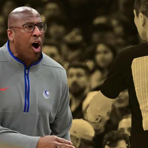 Basketball Coach Dispute Wallpaper