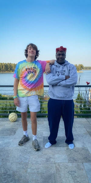 Baylen Levine And Singer Yachty Wallpaper