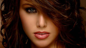 Beautiful Face Salon Hair Cut Wallpaper