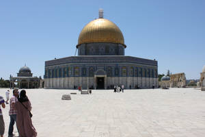 Beautiful Mosque Golden Dome Wallpaper