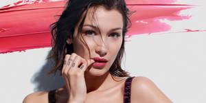 Bella Hadid Wet Look Dior Wallpaper