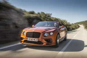 Bentley Orange Flame Sports Car Wallpaper