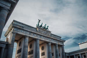 Berlin Brandenburg Gate Daylight Wallpaper