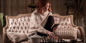 Beth Harmon In The Queen's Gambit - Chess Is A Game Of Intellect Wallpaper