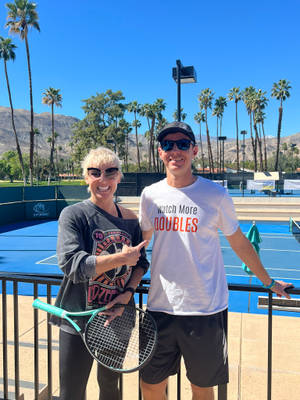 Bethanie Mattek-sands With Fan Wallpaper