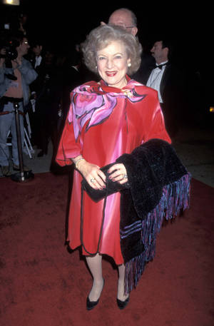 Betty White 1997 Comedy Awards Wallpaper