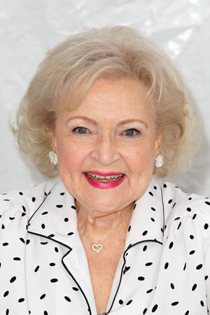 Betty White Festival Of Books Wallpaper