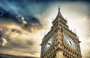 Big Ben Backlit Wallpaper