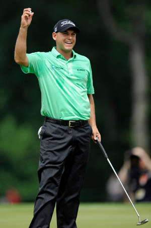 Bill Haas Arm Raised Wallpaper