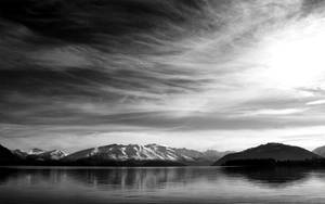 Black And White Aesthetic Mountain Range Wallpaper