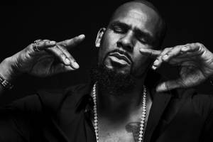 Black And White R. Kelly Studio Shot Wallpaper