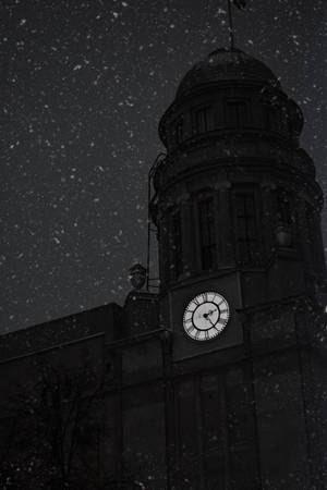 Black Iphone Clock Tower Wallpaper