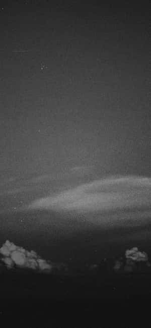 Black Retro Grainy Sky Wallpaper
