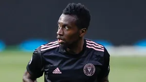 Blaise Matuidi Sporting The Black Inter Miami Jersey Wallpaper