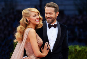 Blake Lively And Ryan Reynolds Wallpaper