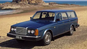 Blue 200 Volvo Iphone Wallpaper