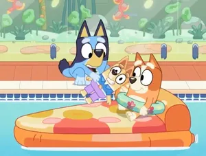 Bluey And Bingo At Pool Wallpaper