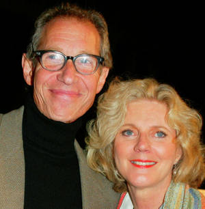 Blythe Danner With A Man Wallpaper