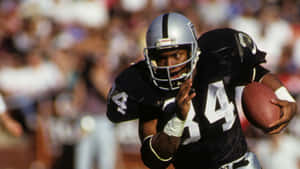 Bo Jackson Zooming Through Wallpaper