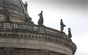 Bode Museum Sculptures Wallpaper