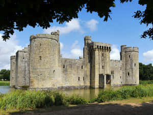 Bodiam Castle Sunny Day Wallpaper