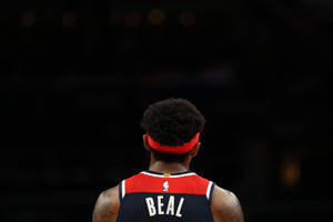 Bradley Beal Minimalistic Black Photograph Wallpaper