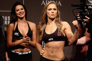 Brawny Ronda Rousey Wallpaper