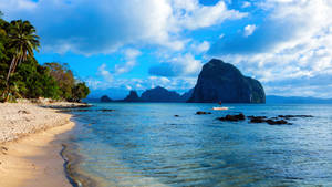 Breath-taking Rocky Beach Resort In Palawan, Philippines Wallpaper