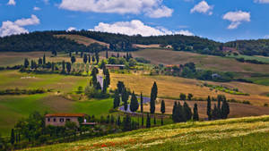 Breathtaking Landscape Of Tuscany, Italy Wallpaper