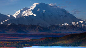 Breathtaking View Of The Serene Denali Landscape Wallpaper