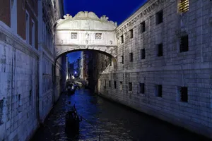 Bridge Of Sighs Evening Light Wallpaper