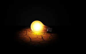 Bright Idea - Incandescent Light Bulb Wallpaper