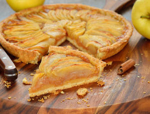 Brown Apple Pie Wallpaper