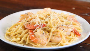 Cacio E Pepe With Shrimp Wallpaper