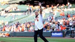 Cal Ripken Jr Waving To Fans Wallpaper