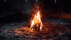 Campfire At The Campgrounds Wallpaper