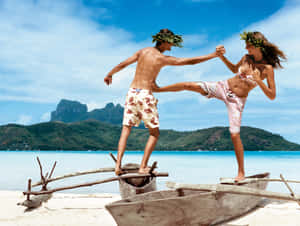 Canadian Model Daria Werbowy And Brother Couple At Beach Wallpaper