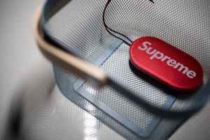 Caption: Supreme Brand Street Styles Wallpaper