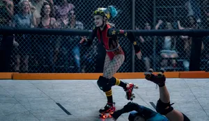 Captivating Harley Quinn Rocking Roller Skates In Birds Of Prey Wallpaper