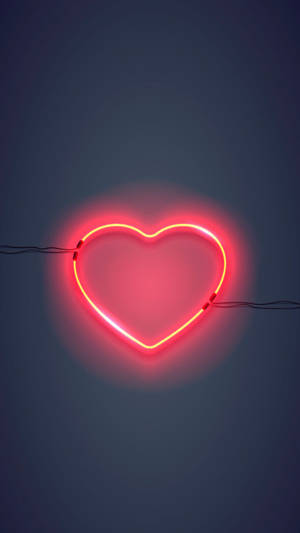 Captivating Heart Aesthetics On An Iphone Display Wallpaper