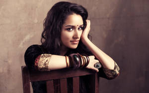 Captivating Portrait Of Bollywood Actress Shraddha Kapoor Wallpaper