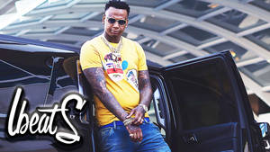 Casual Looking Moneybagg Yo Wallpaper