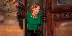 Cate Blanchett As Lady Tremaine Wallpaper